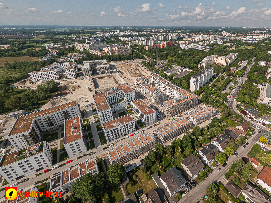 07.06.2023 - Aktuelle Luftbilder aus dem Alexisquartier und Pandion Verde in Neuperlach in München